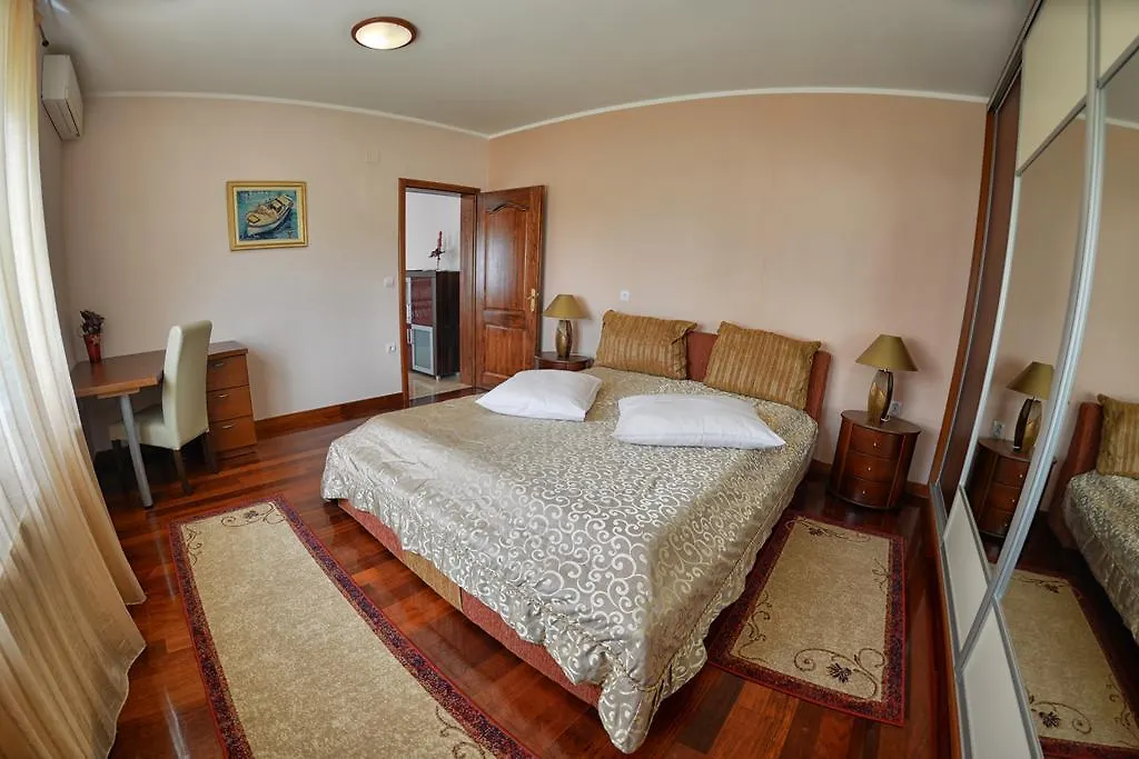 Apartments Sablic Pola Croazia