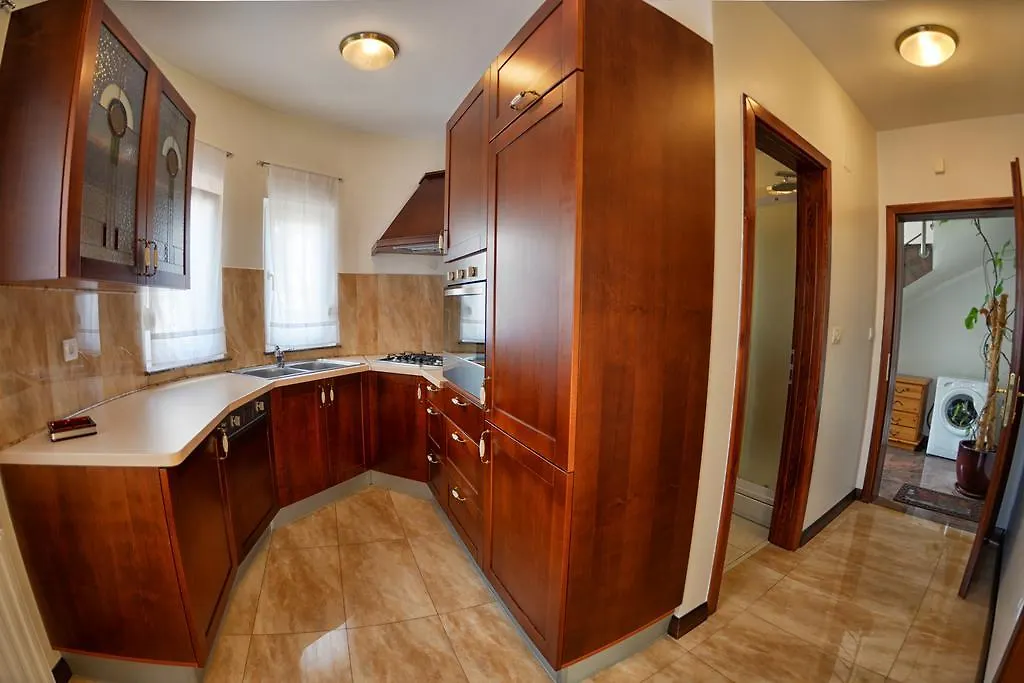 Apartments Sablic Pula 0*,