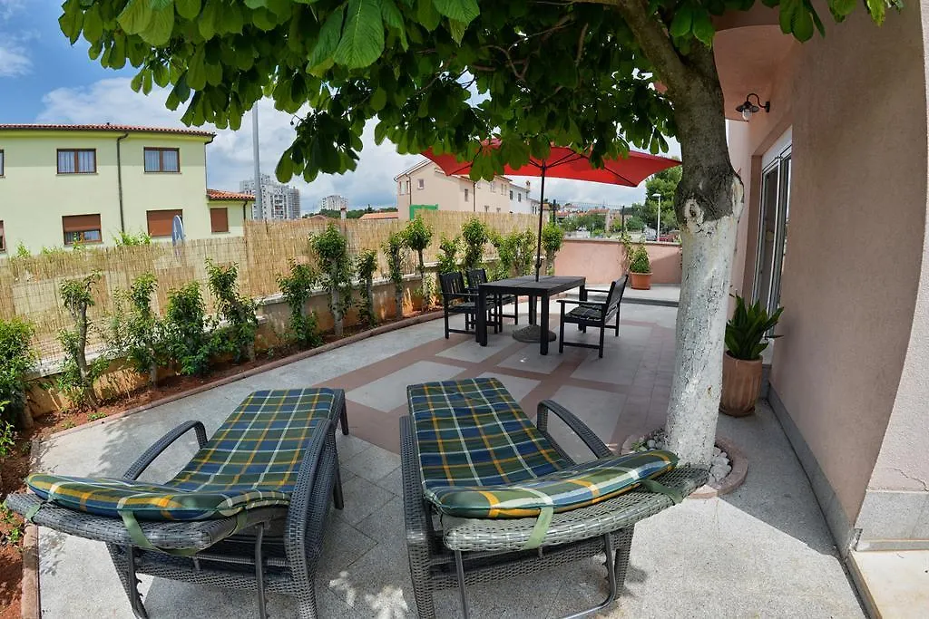 Apartments Sablic Pola Croazia